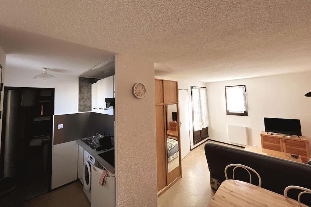 St-Pierre-La-Mer, Bel Appartement A Dans Residence Avec Piscine Et Tennis Entre 5 Et 10 Min De La Plage Fleury  Exterior foto