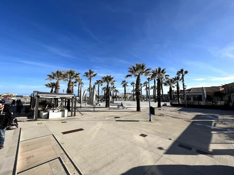 St-Pierre-La-Mer, Bel Appartement A Dans Residence Avec Piscine Et Tennis Entre 5 Et 10 Min De La Plage Fleury  Exterior foto
